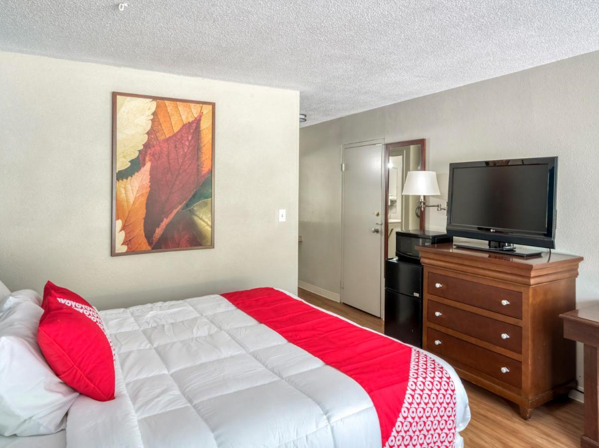 Oyo Hotel Battleboro Luaran gambar