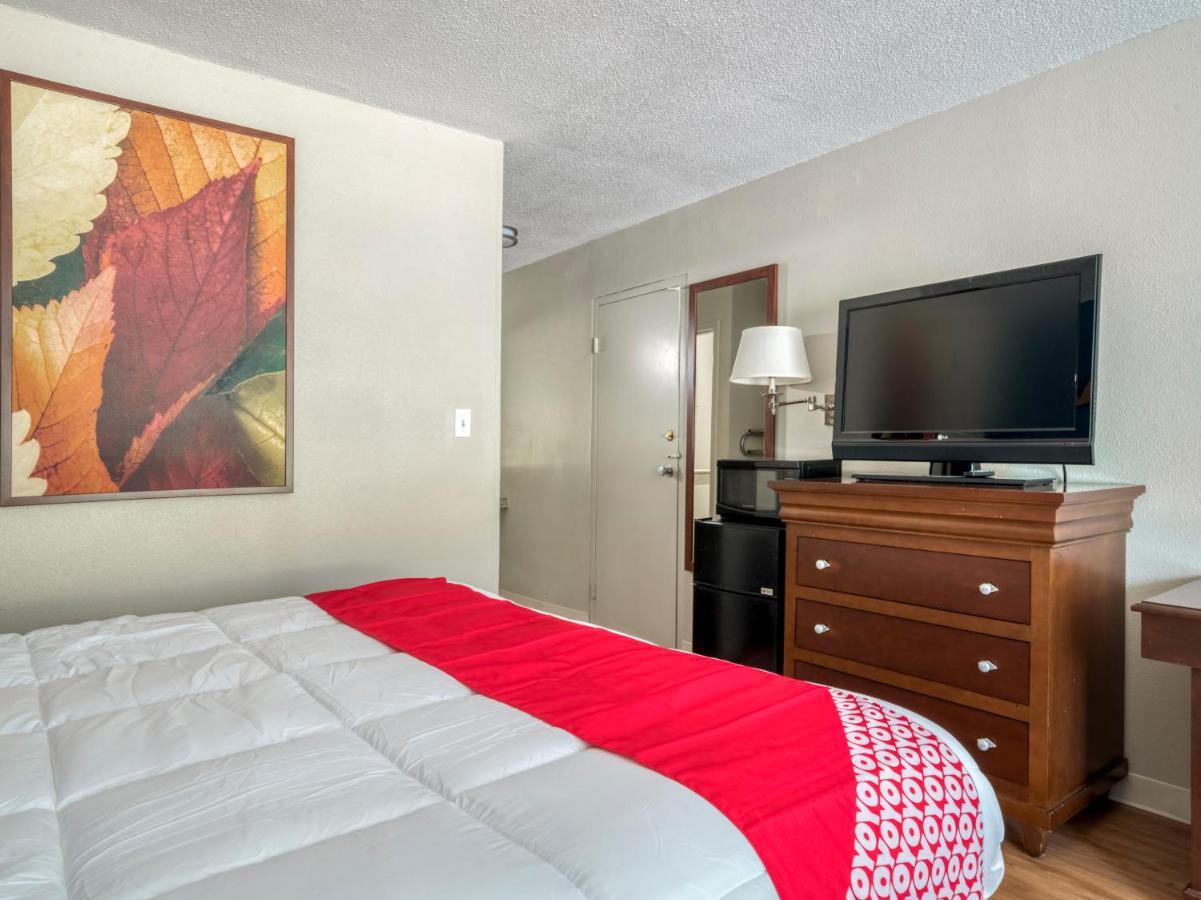 Oyo Hotel Battleboro Luaran gambar