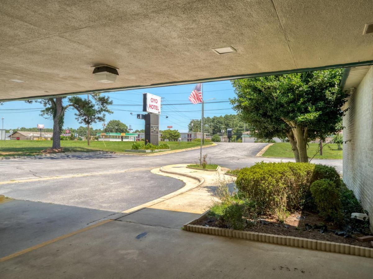Oyo Hotel Battleboro Luaran gambar