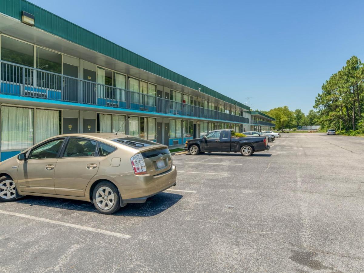 Oyo Hotel Battleboro Luaran gambar